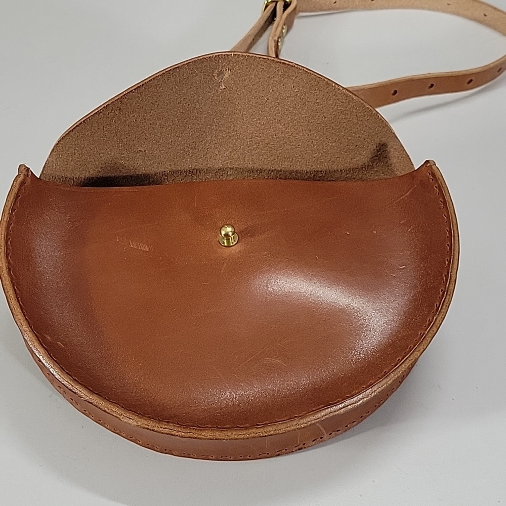 Tree Fairfax Brown Leather Half-Moon Belted Waist Bag - Picture 11 of 11